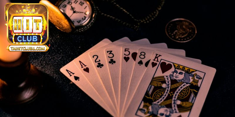 Phỏm tại HitClub là game thu hút đông đảo người chơi